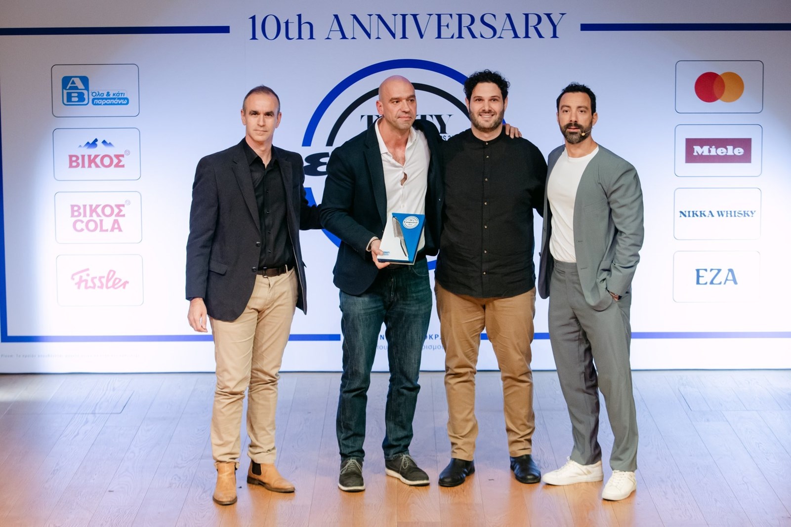 ΒΙΚΟΣ & ΒΙΚΟΣ COLA στα TASTY AWARDS x ESQUIRE by Ploom: Εκεί όπου η γεύση εξελίσσεται