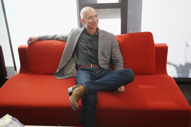 Πώς ο Jeff Bezos έβγαλε 2 δισ. σε μία ημέρα