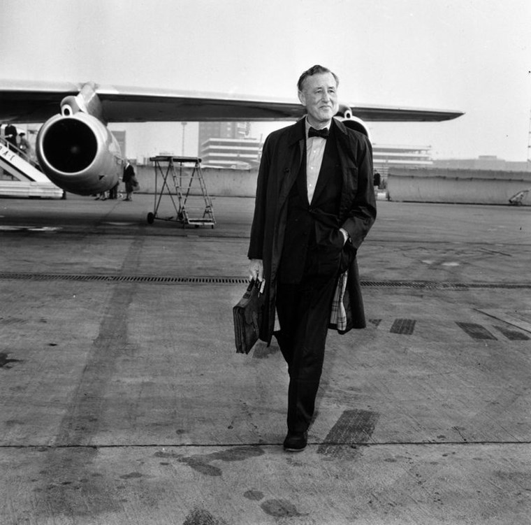 Το στυλ του James Bond σε κάθε αντρική γκαρνταρόμπα