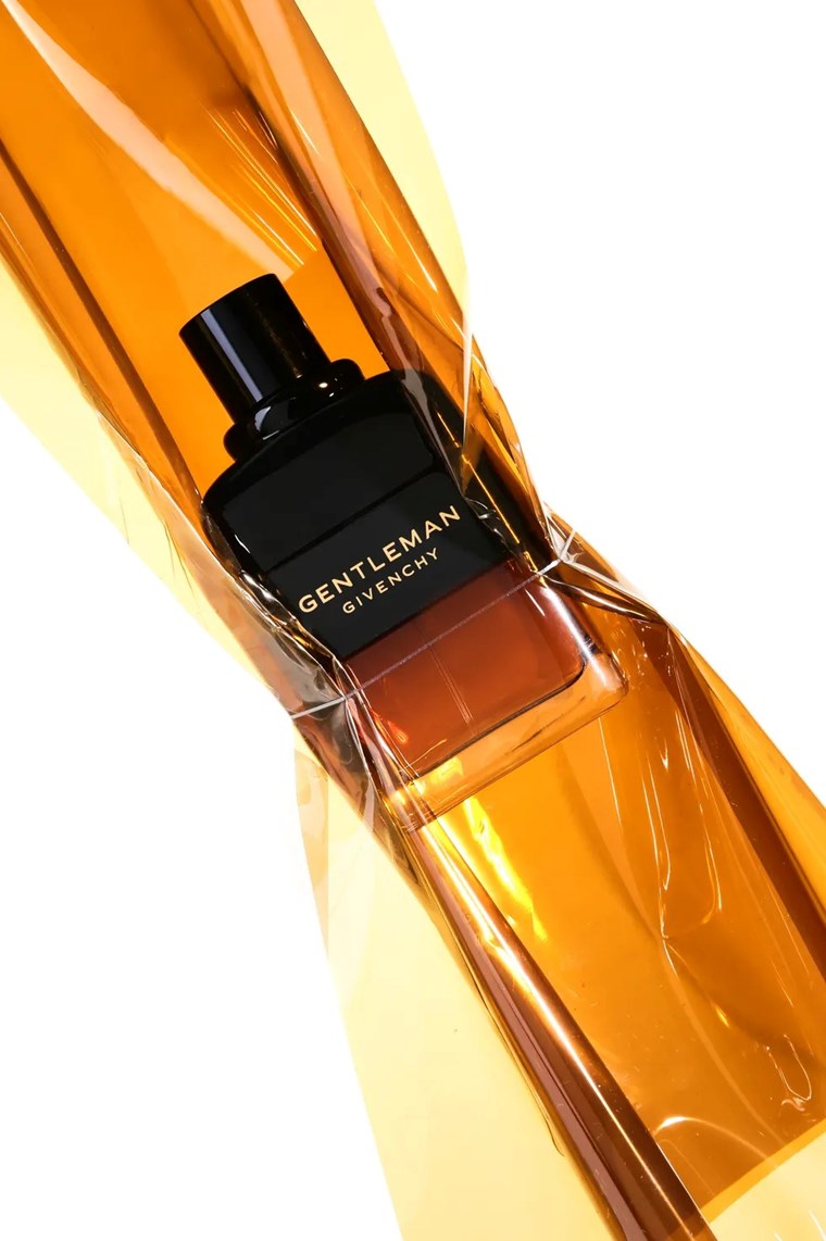 PERFUME