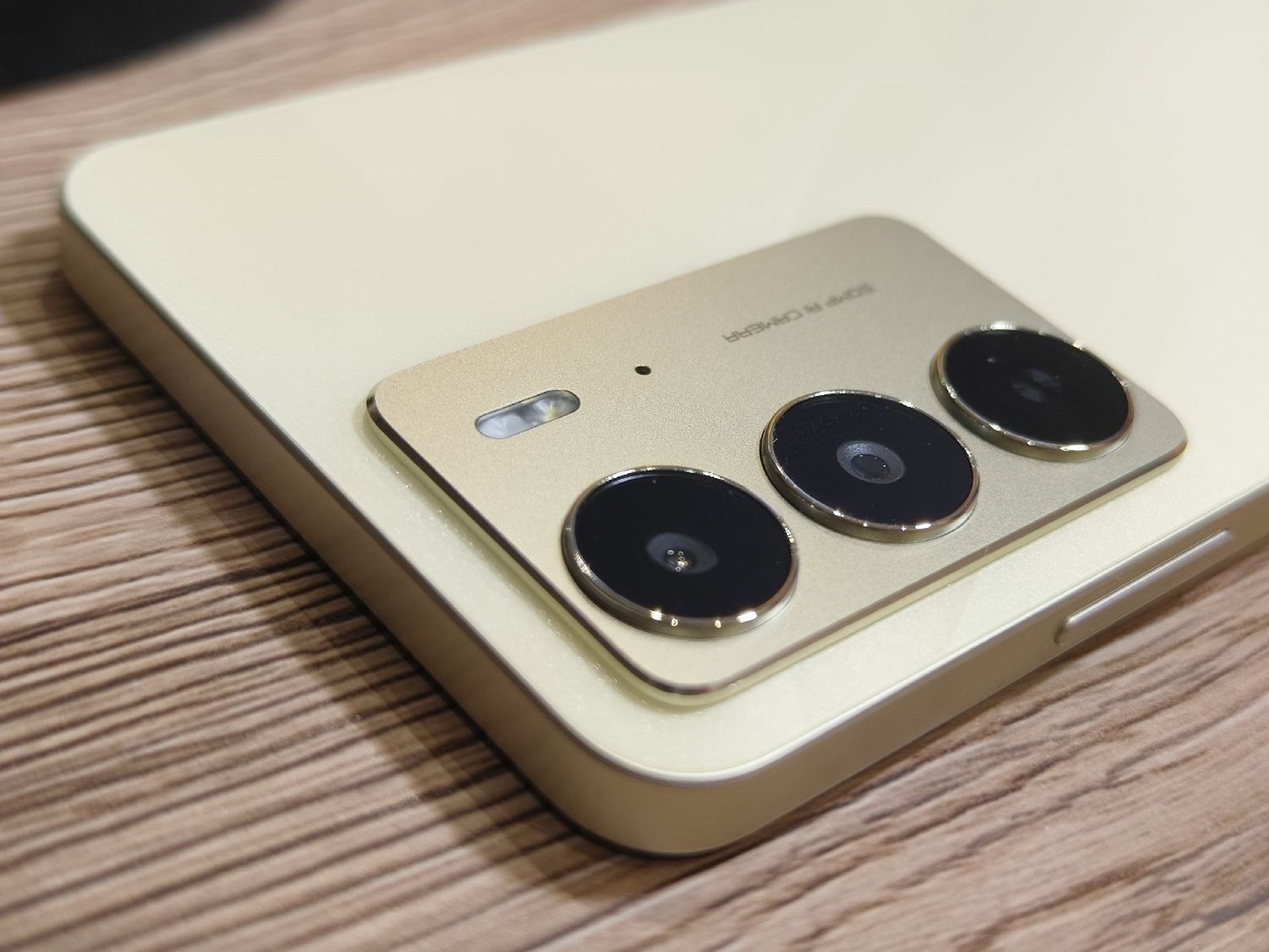 realme C75