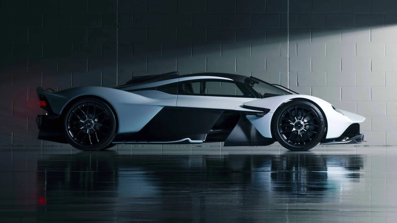 Aston Martin Valkyrie