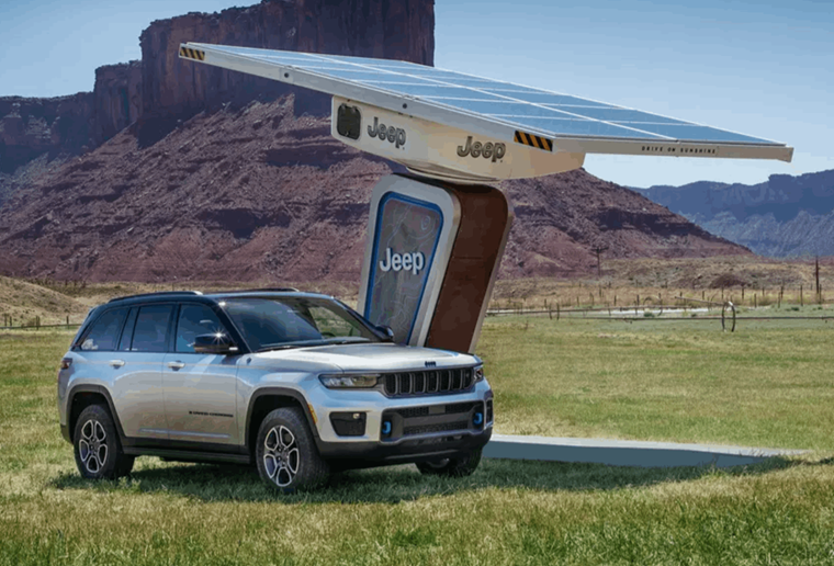 To φρέσκο πρόσωπο του Jeep Grand Cherokee