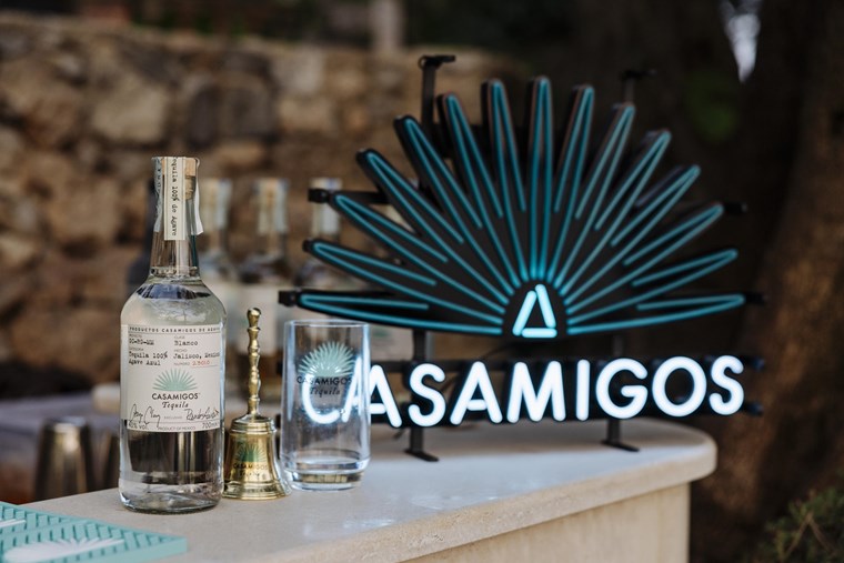 Τεκίλα και celebrities_Φιάλες της Casamigos