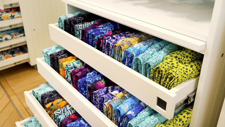 ANGLE FROM VILEBREQUIN STORE