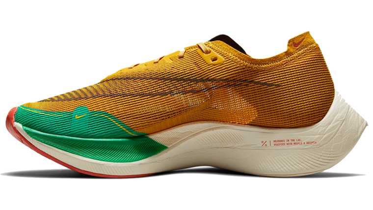 NIKE RUNNING SHOES