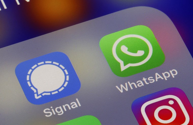 Από το WhatsApp στο Signal