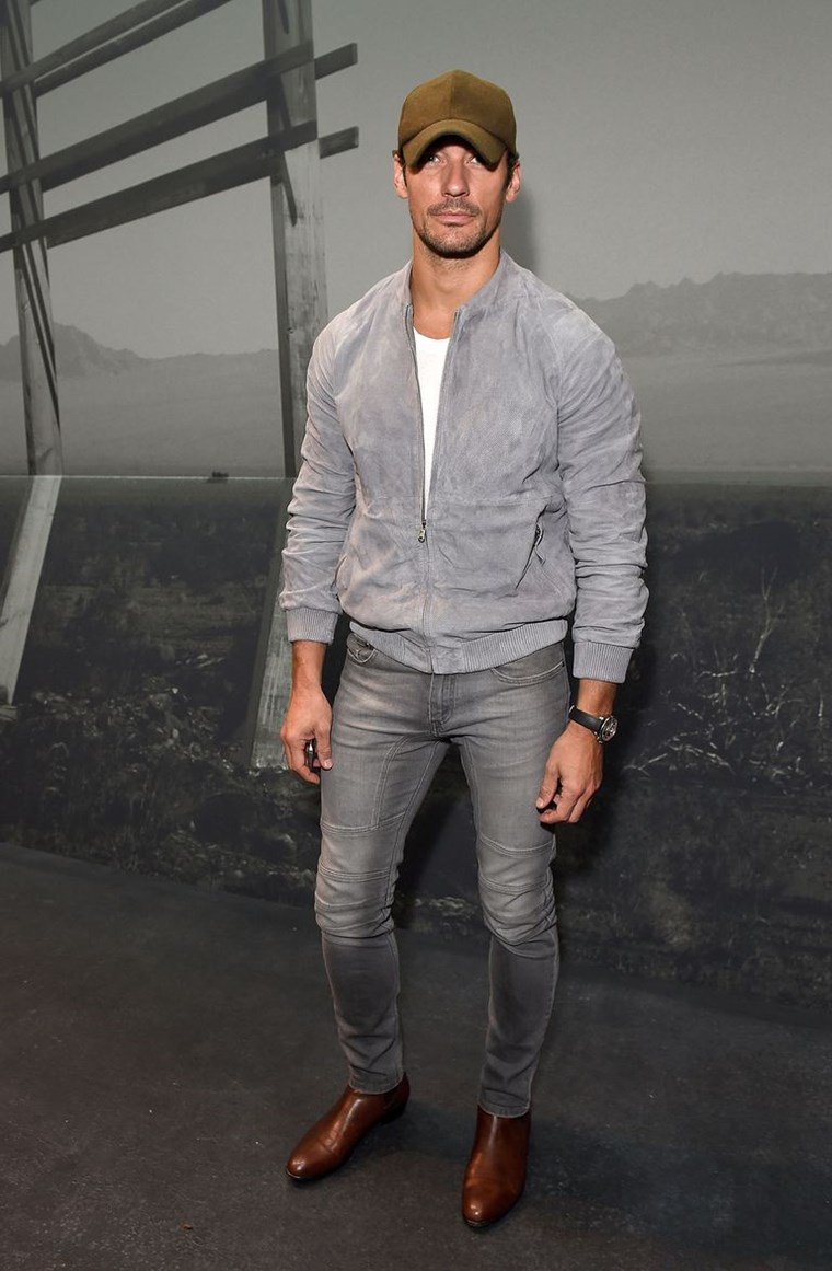 Συνδυάζοντας το baseball cap με smart casual looks