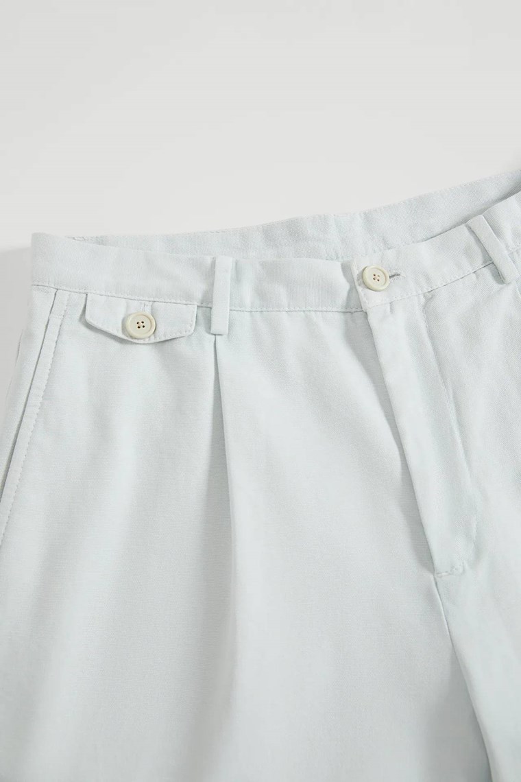 Η viral βερμούδα των Zara γι' αυτό το καλοκαίρι