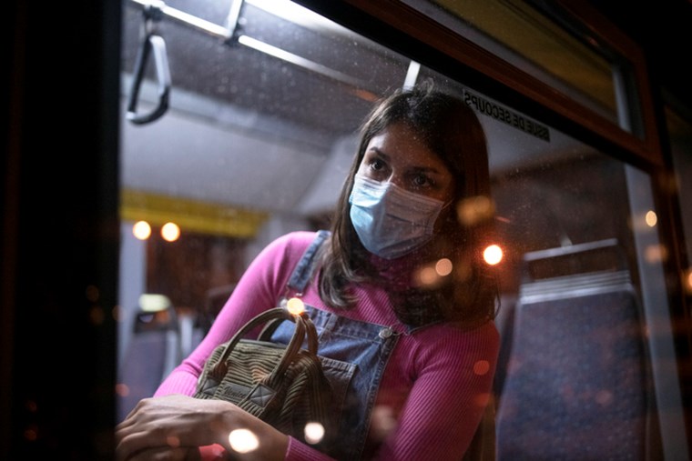 Κορονοϊός: 23.748 νέα κρούσματα