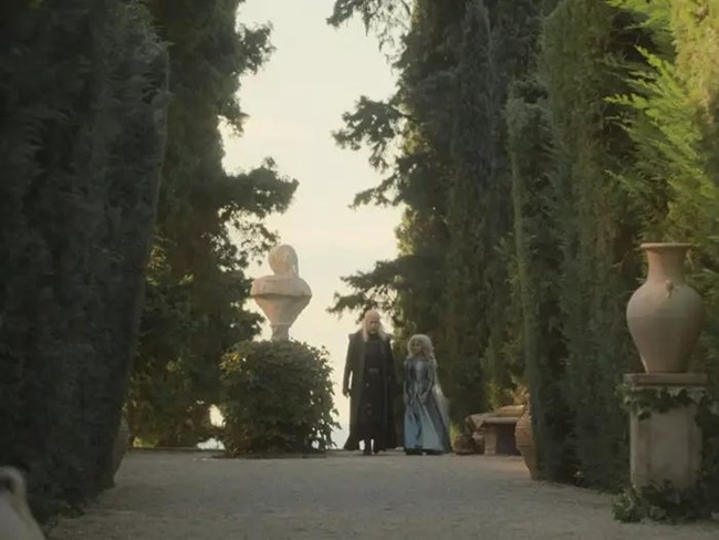 Viserys and young Laena