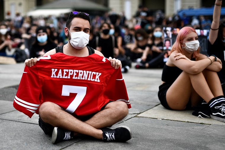 ΚΟΛΙΝ ΚΑΠΕΡΝΙΚ 5