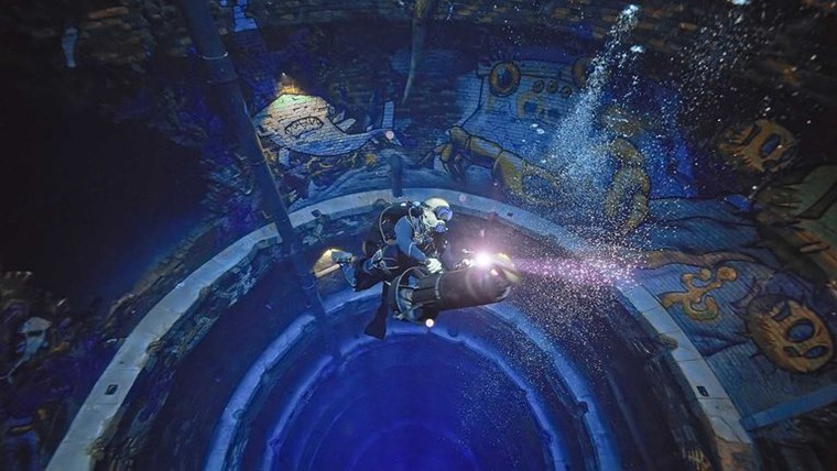 Η πιο βαθιά πισίνα του πλανήτη