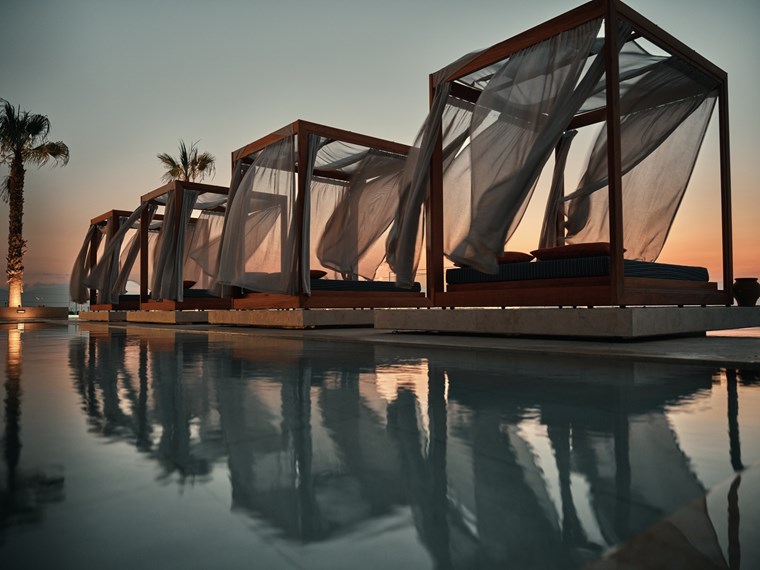 The Royal Senses Pool