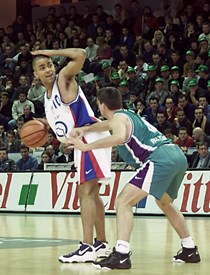 Το χρυσό άγγιγμα του Tony Parker