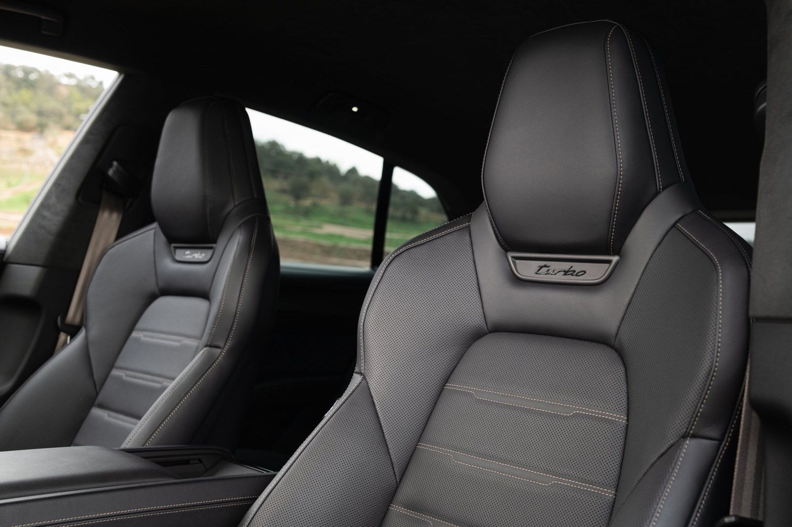 Porsche Cayenne Turbo Electric