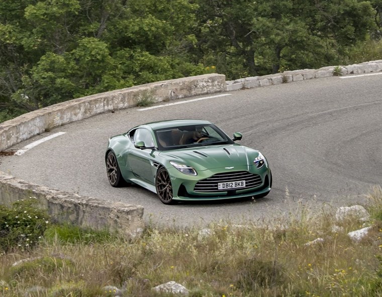 Aston Martin DB12