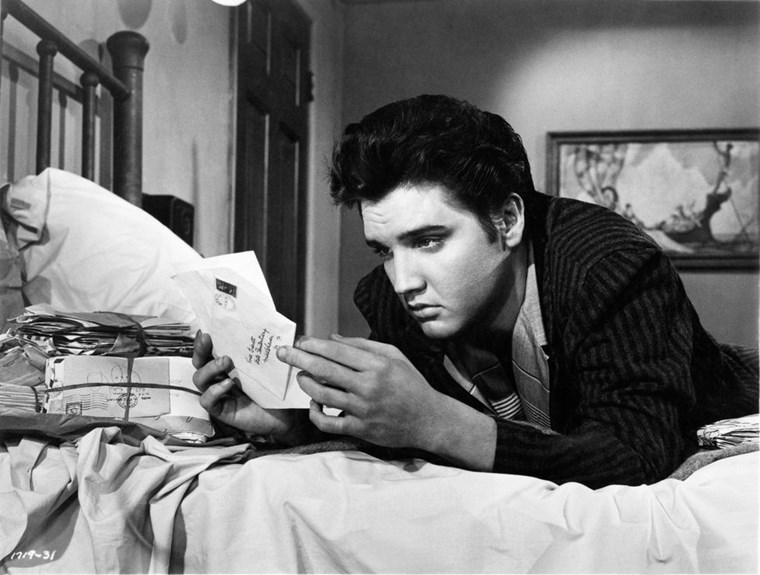 ELVIS PRESLEY