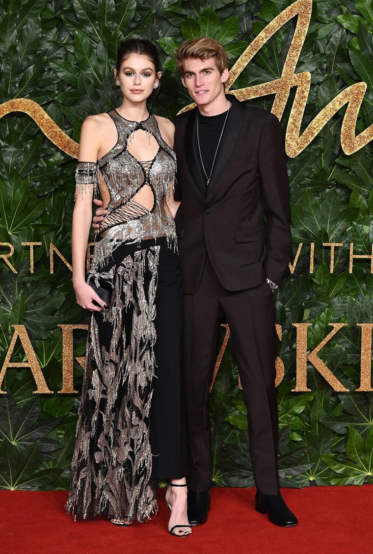 ΚΑΛΟΝΤΥΜΕΝΟΙ FASHION AWARDS