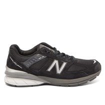 Κλασικά και αγαπημένα μαύρα sneakers