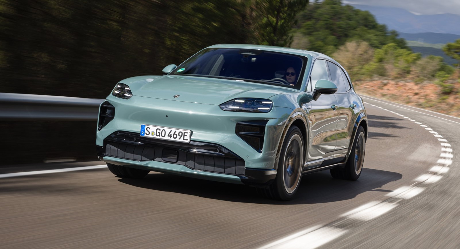 Porsche Cayenne Turbo Electric