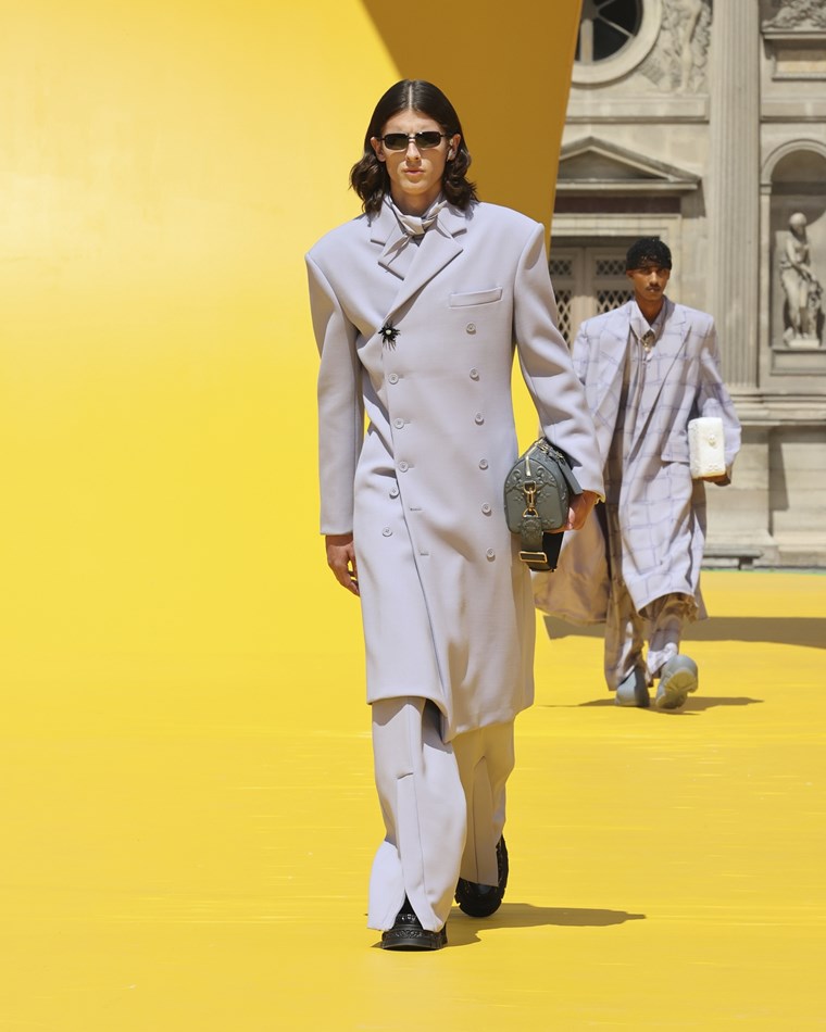 LOUIS VUITTON SHOW