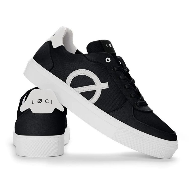 4,5 εκατ. δολάρια από τον Leonardo DiCaprio σε vegan sneakers