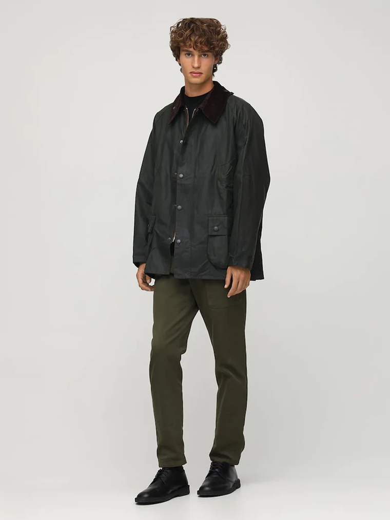 Βρετανικό στυλ με κερωμένο τζάκετ