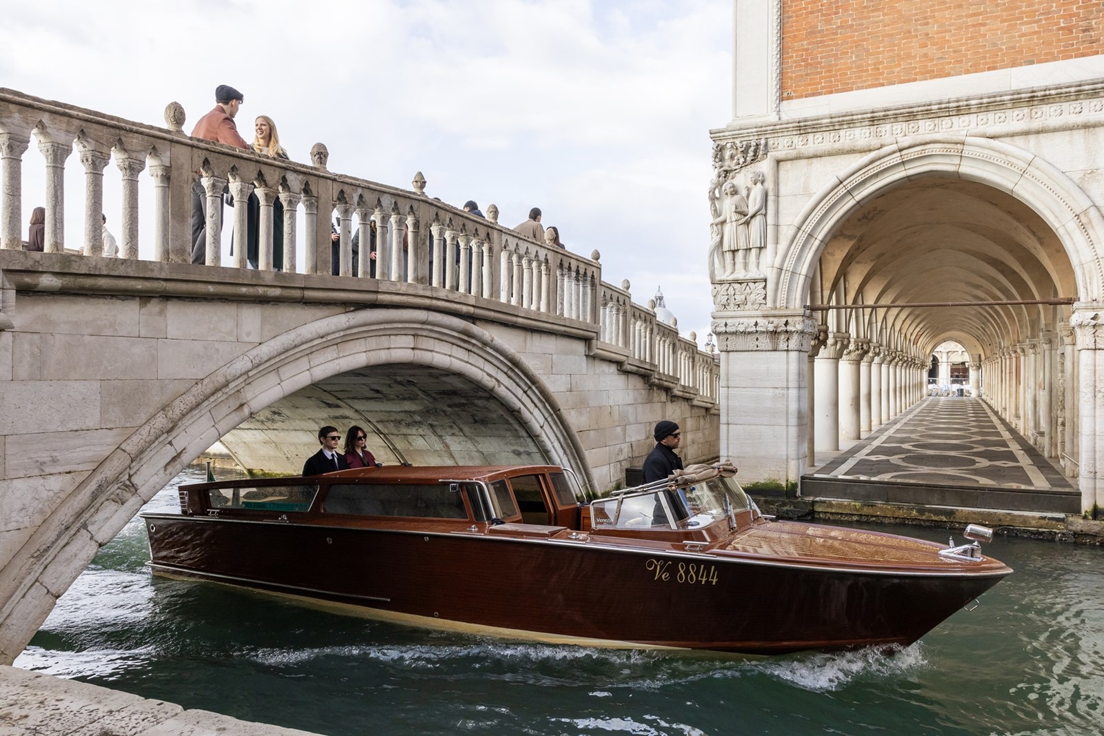 Με αυτήν τη σειρά επιστρέφει ο Ashton Kutcher
