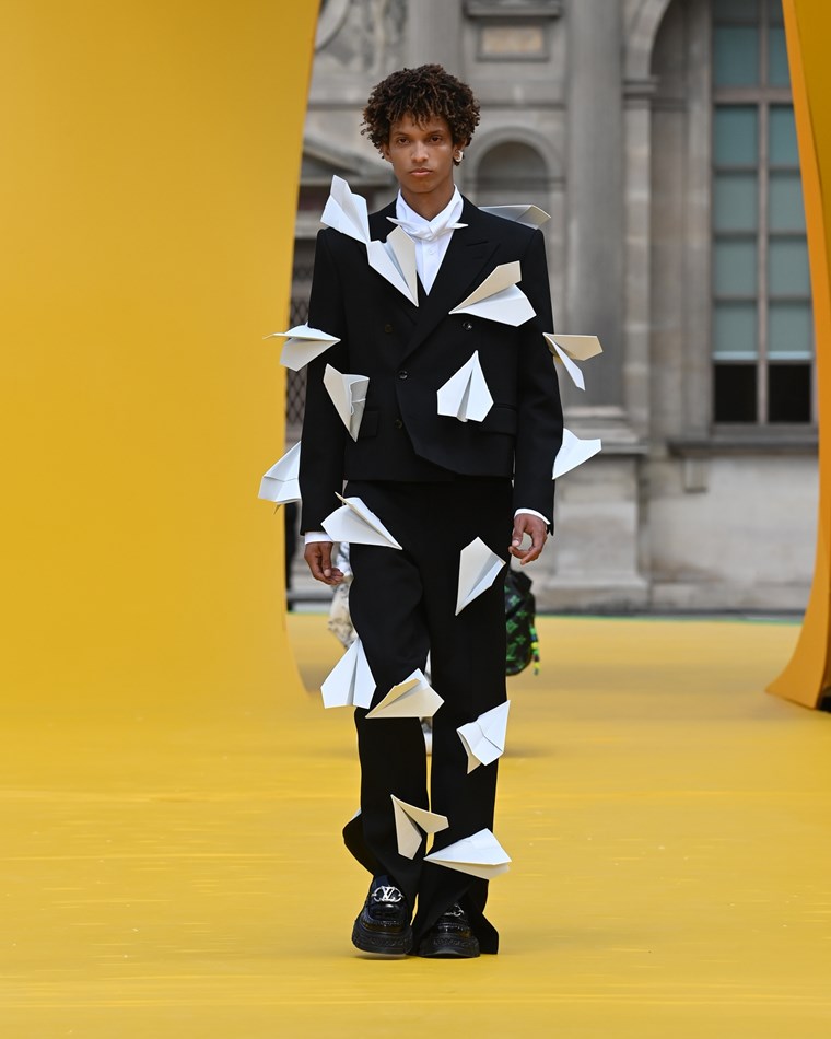 LOUIS VUITTON SHOW