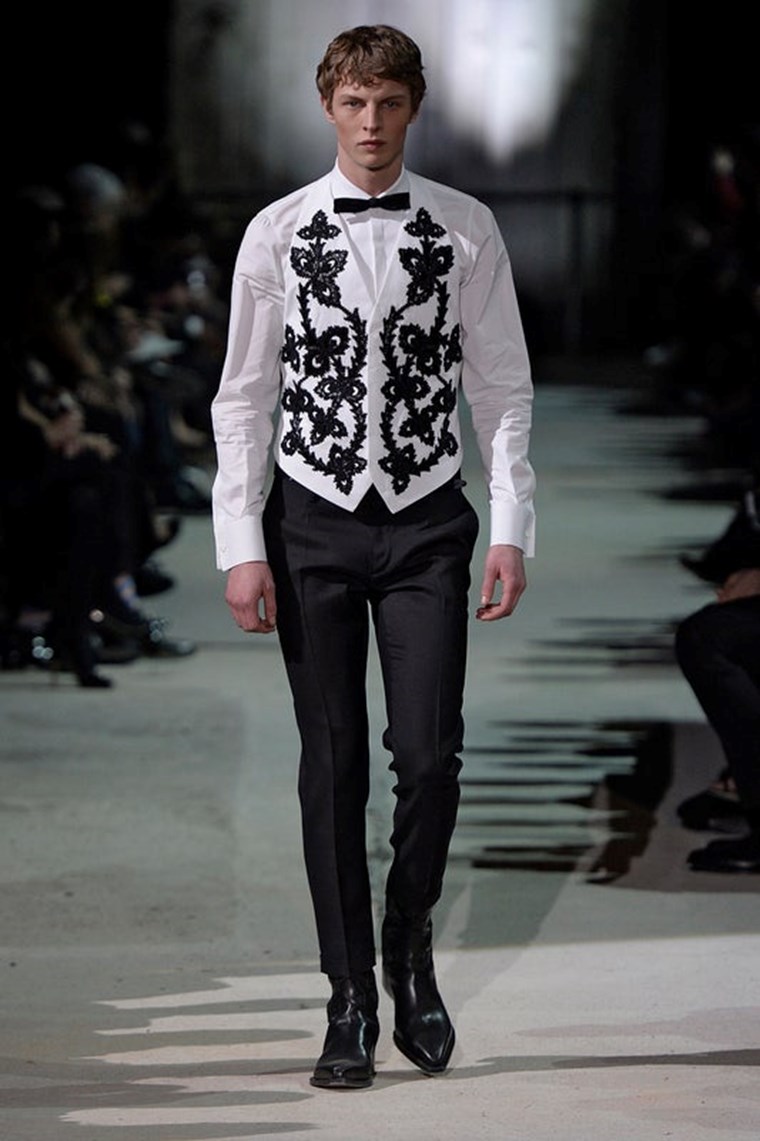 Τα μαύρα παντελόνια που χρειάζεσαι