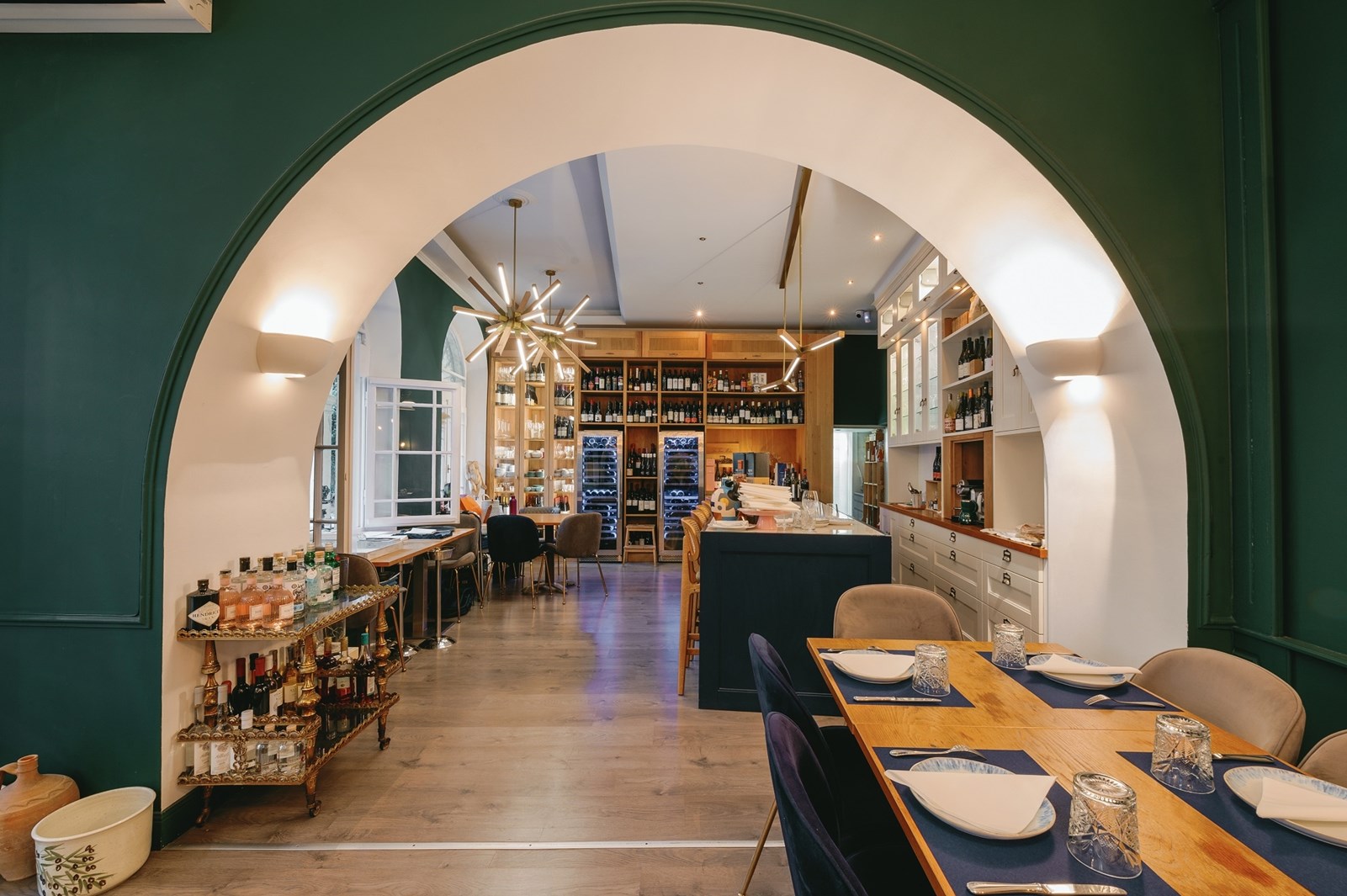 Μία φίνα κερκυραϊκή κουζίνα στην Αθηναϊκή Ριβιέρα