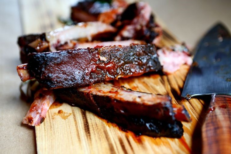 Πώς θα φτιάξεις τα τέλεια BBQ ribs