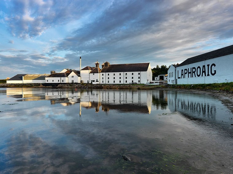 ΑΠΟΣΤΑΚΤΗΡΙΟ LAPHROAIG ISLAY