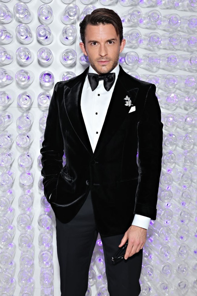 O Jonathan Bailey