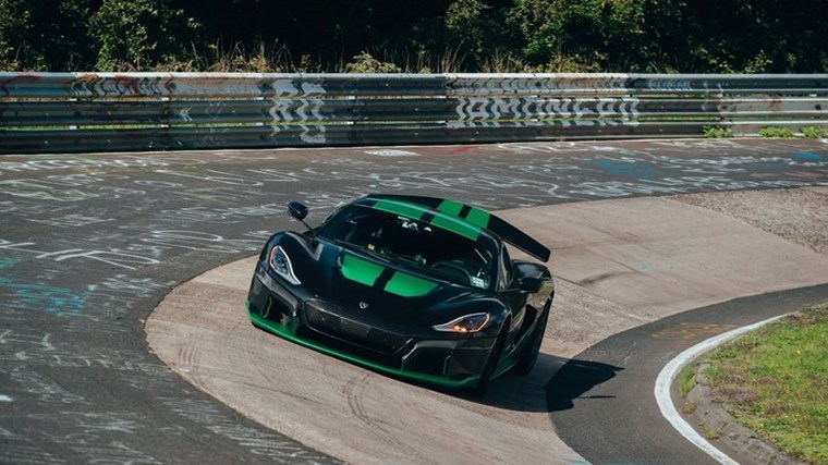 To Rimac Nevera συνέτριψε το ρεκόρ ηλεκτρικών στο Nurburgring