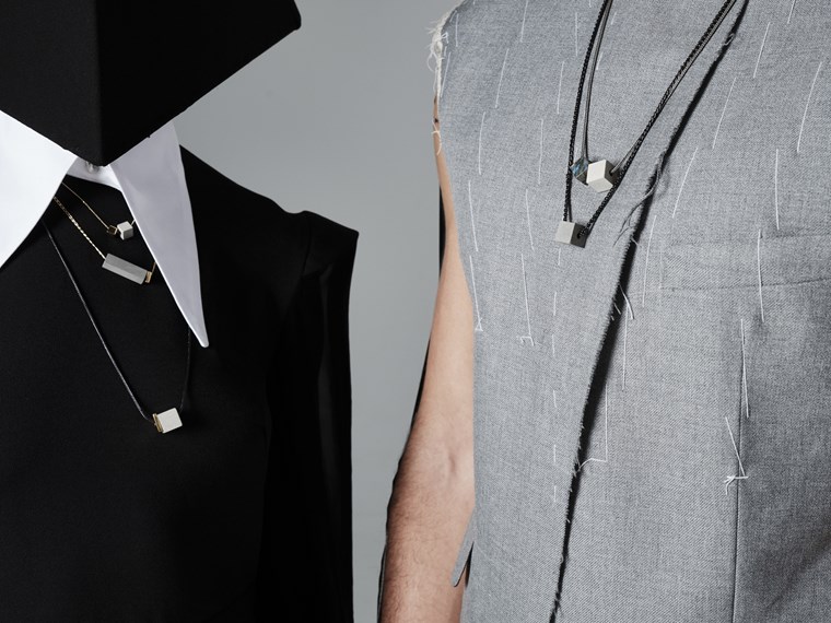 Τα κοσμήματα Exurbia μεταμορφώνουν το urban στοιχείο σε έργα τέχνης