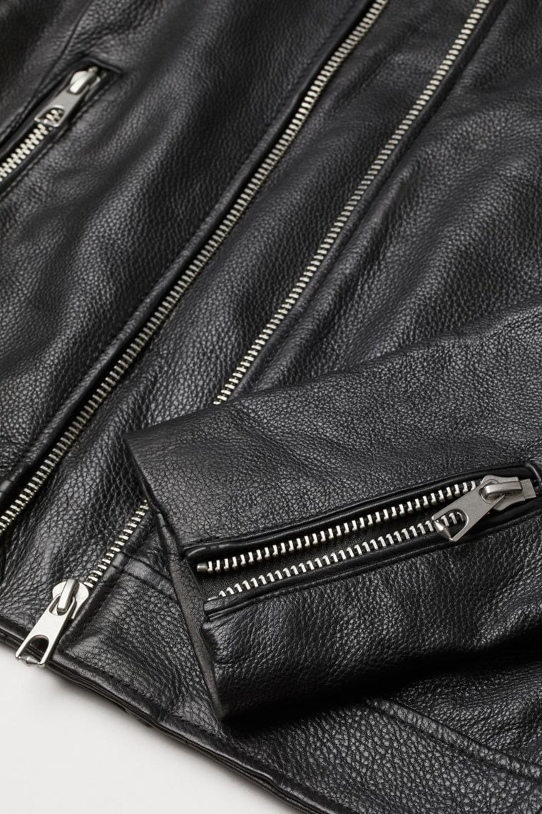 DETAIL OF A LEATHER JACKET
