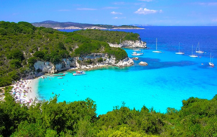 Βουτούμι, Αντίπαξοι