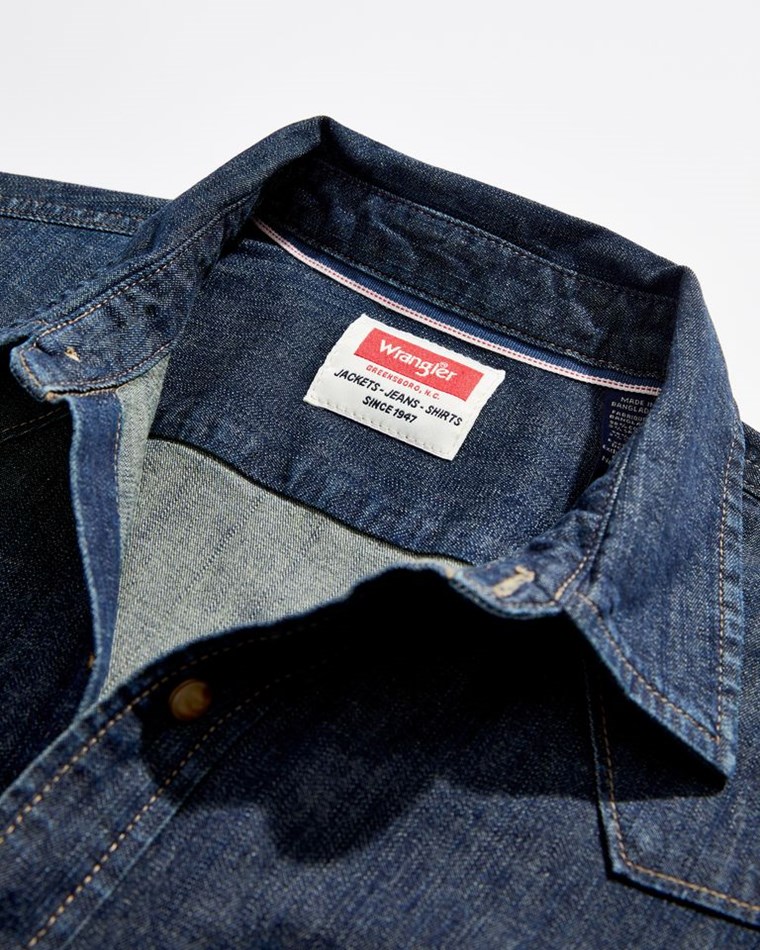 Το ίσως πιο κλασικό denim shirt