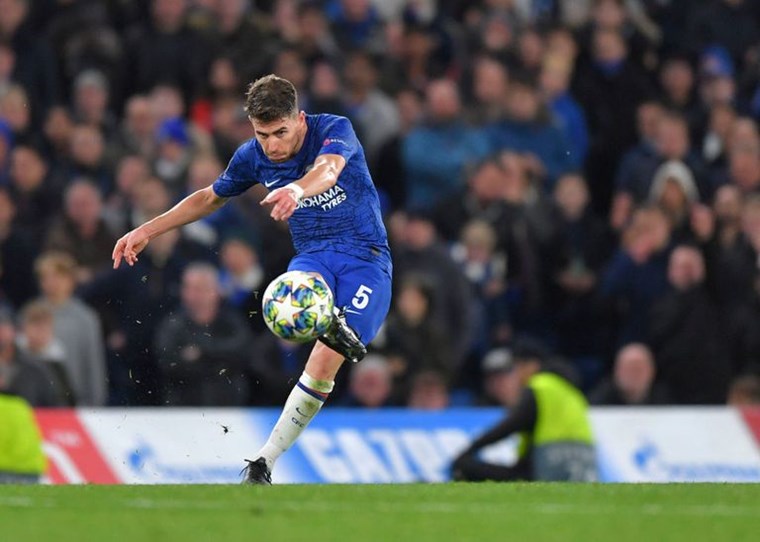 Jorginho, o καλύτερος μέσος του κόσμου