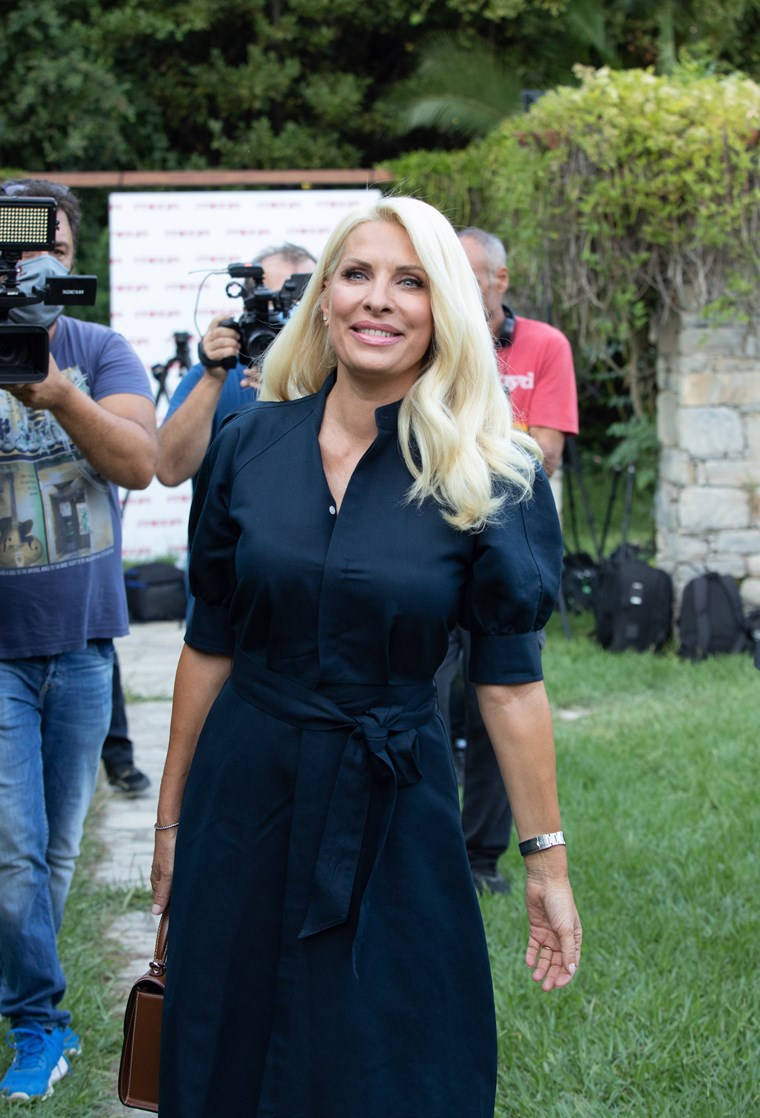 Η τηλεοπτική επιστροφή της ωραίας Ελένης
