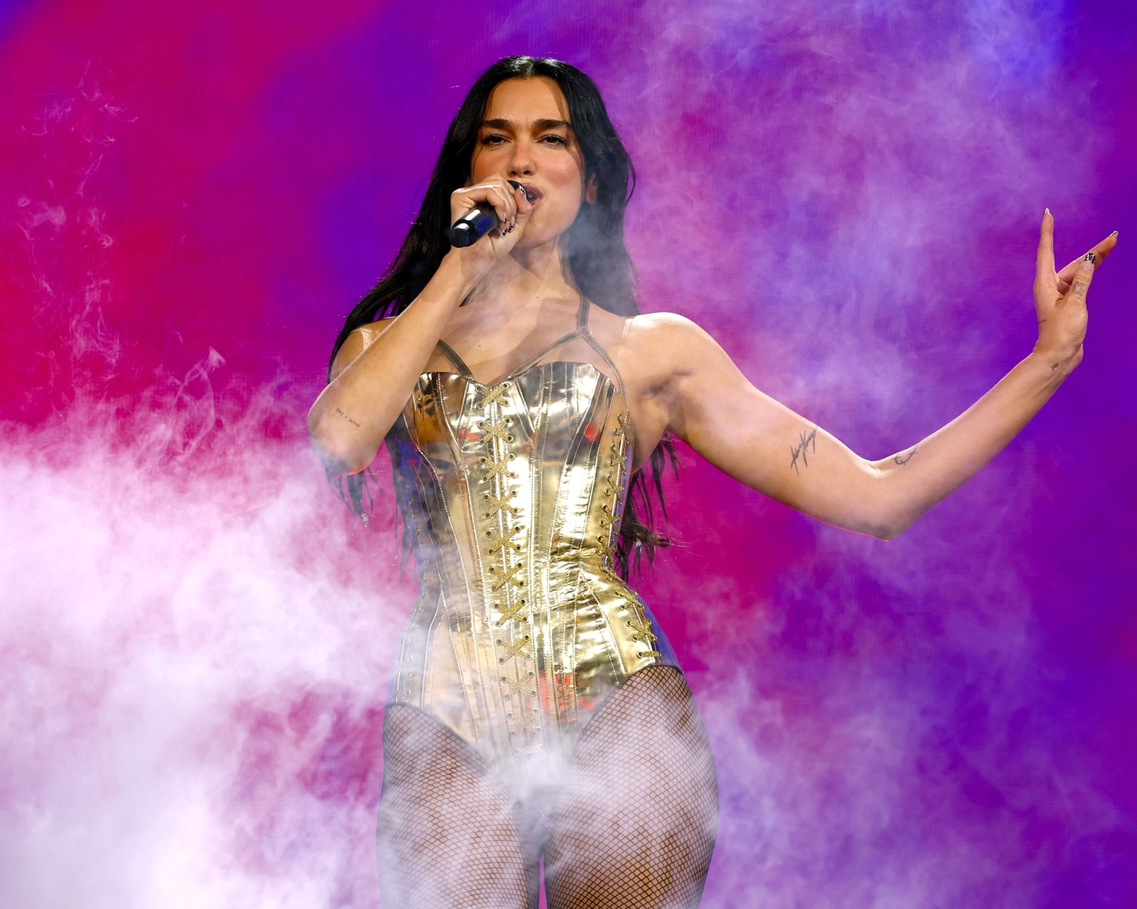 Dua-Lipa-In-Concert.