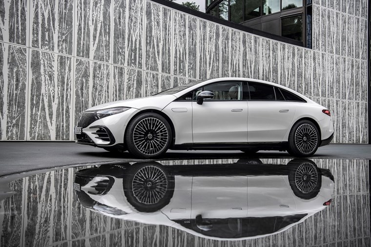 EQS, η νέα ηλεκτρική ναυαρχίδα της Mercedes