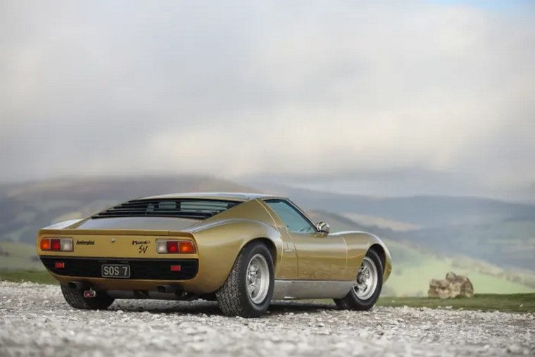 To ιερό δισκοπότηρο της Lamborghini βγαίνει στο σφυρί