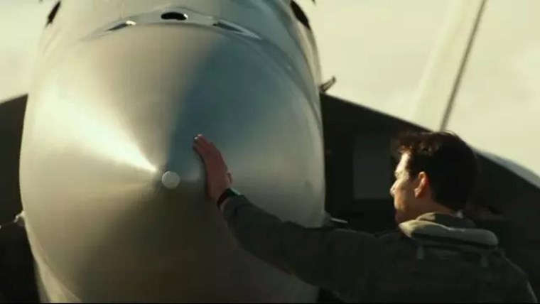 FILM STILL FROM TOP GUN