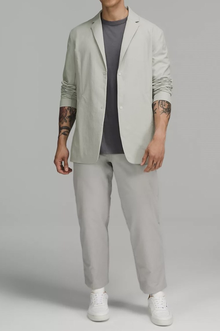 SUIT