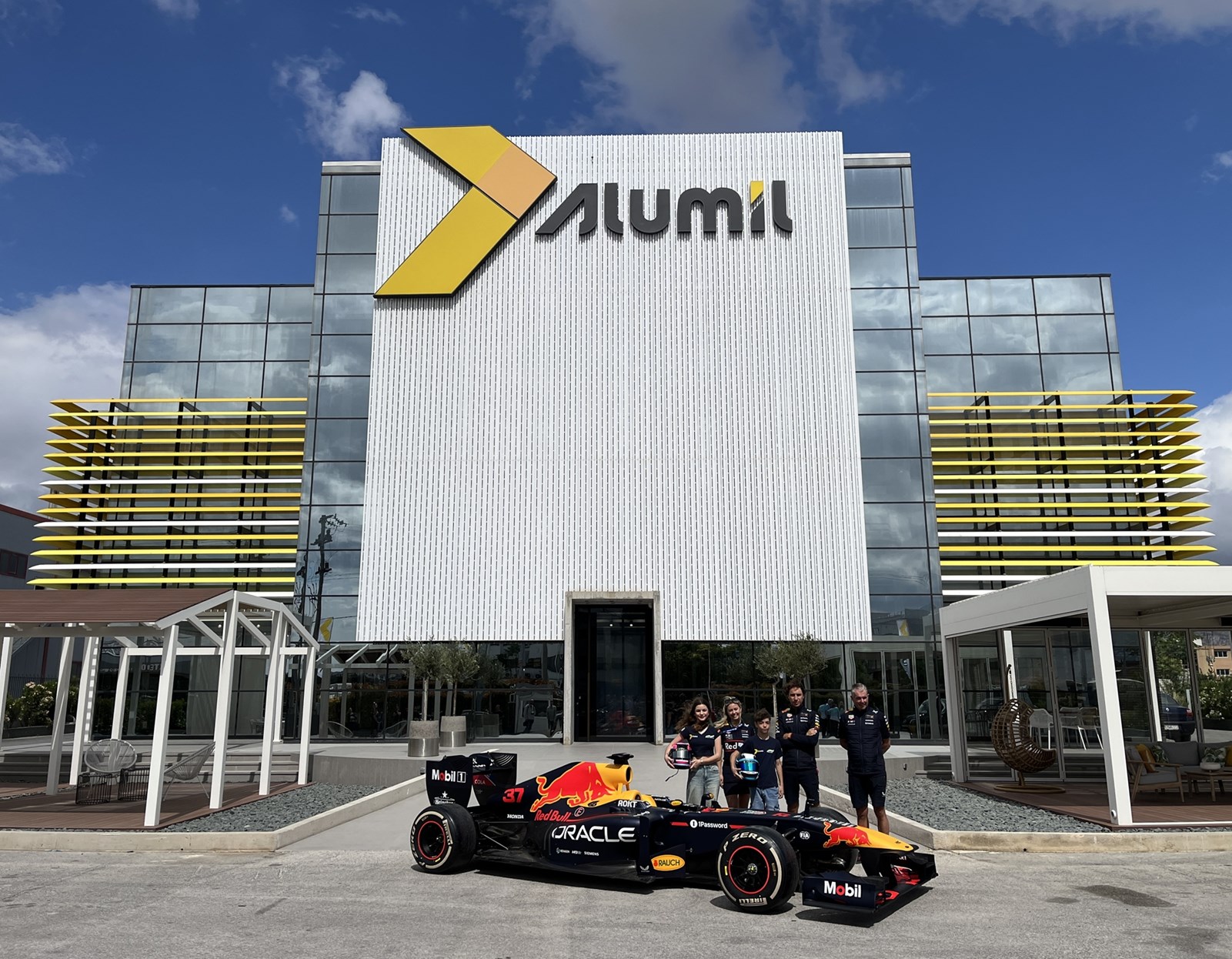 alumil