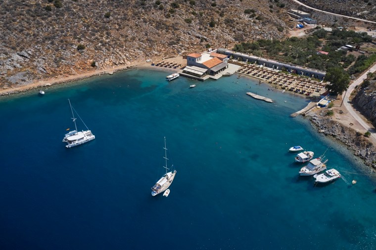 Στην Ύδρα, το laissez-faire έχει γίνει φιλοσοφία διακοπών