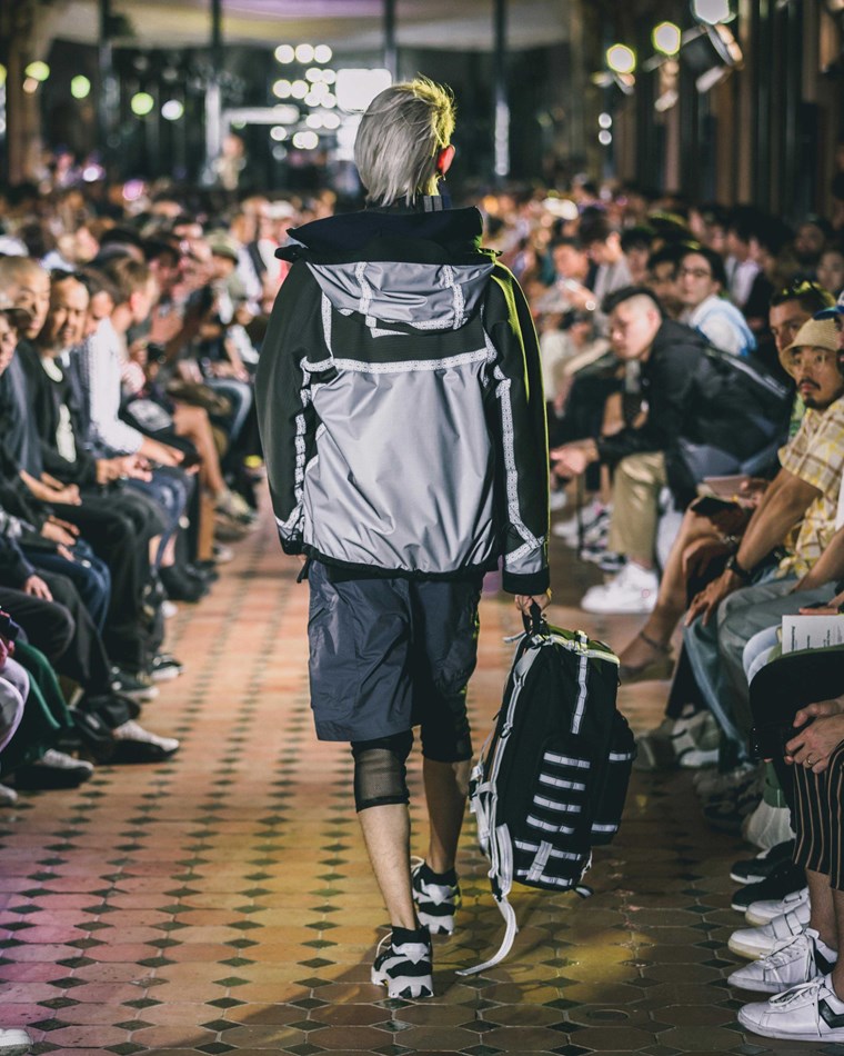 Το athleisure στυλ της "Eastpak x White Mountaineering" συναντά την Ιαπωνία